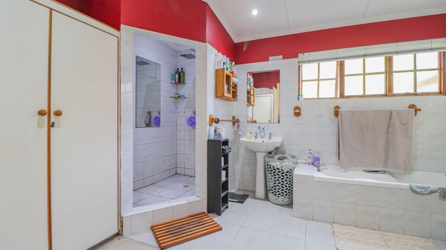 3 Bedroom Property for Sale in Beacon Bay North Eastern Cape